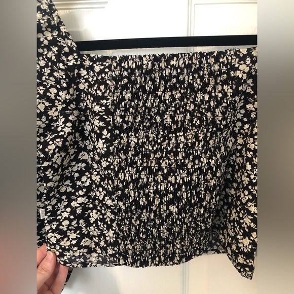 Levi’s floral blouse - Picture 7 of 7